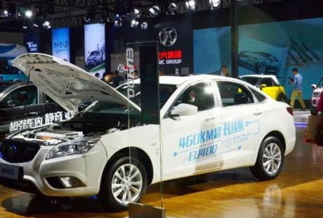 1500美元,一辆汽车为何要用这么多半导体?