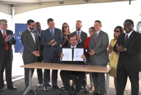 佛罗里达州自动驾驶新法案 测试无需配人类驾驶员