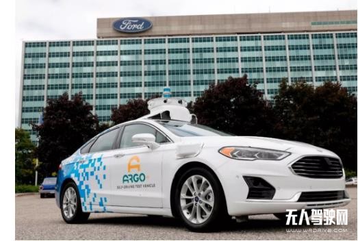 在不断烧钱中寻找未来的无人驾驶