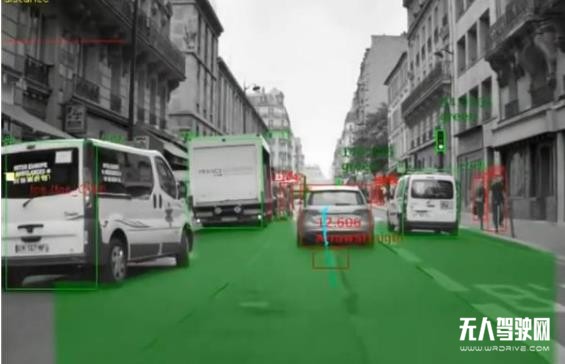 英特尔官方展示Mobileye自动驾驶汽车第一视角