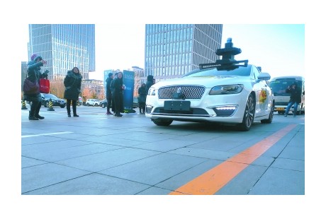 自动驾驶3公里顺利完成“落客”