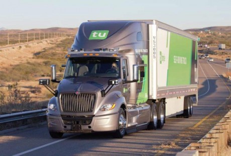 图森未来获得Navistar投资 将合作量产无人驾驶卡车