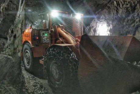 运矿车全自动无人驾驶！