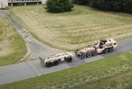 美国机器人研究公司,展示自动驾驶汽车的新独特功能,能自动倒车!