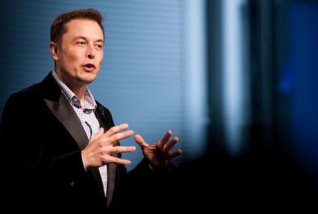 马斯克说全自动驾驶要涨到1万美元,美国监管部门盯上了