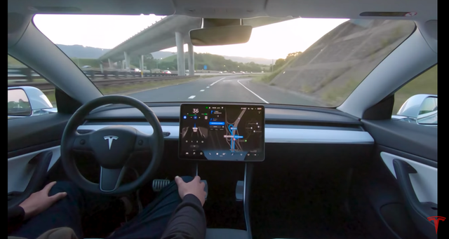 自动驾驶十年，商业化与挑战