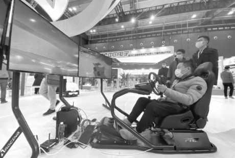 无人驾驶车、智慧公交各种新产品亮相2020长沙网络安全·智能制造大会