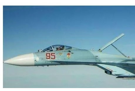 五代机研发要打破常规，指挥无人机比无人驾驶重要