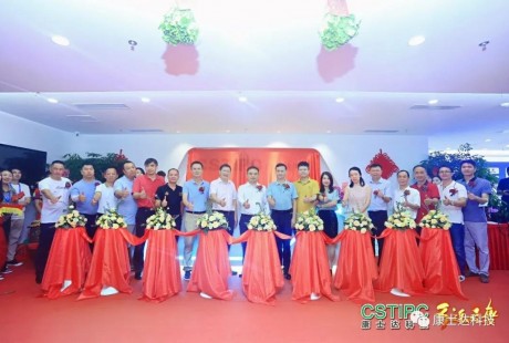 百度Apollo发布新一代无人小巴阿波龙Ⅱ