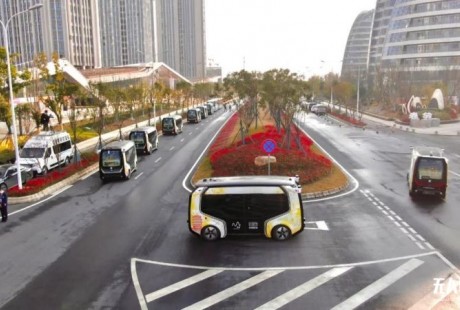 “春笋号”上路，东风悦享助力武汉加速驶入无人驾驶之城
