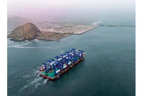 落地数百台-国内多家企业港口无人车成功出海