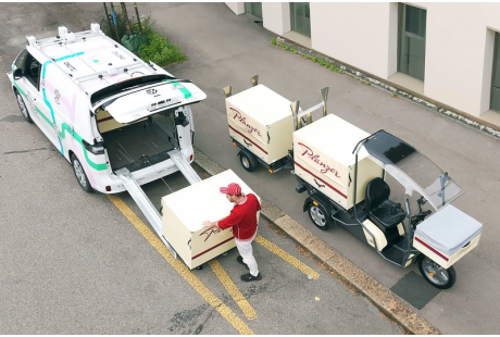 【海外热讯】瑞士首次推出无人驾驶包裹递送服务