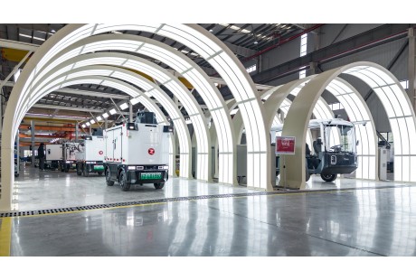 订单量最高增长近10倍，国内无人配送企业加速量产基地布局