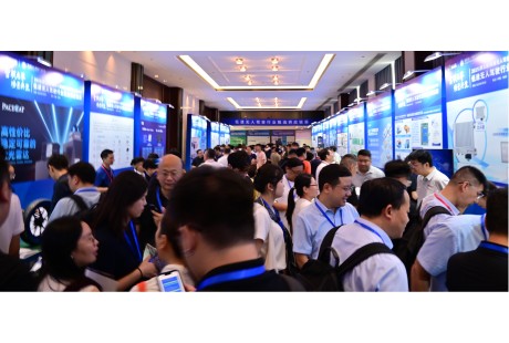 费曼科技亮相2025低速无人驾驶场景生态大会  展示创新非充气轮胎​